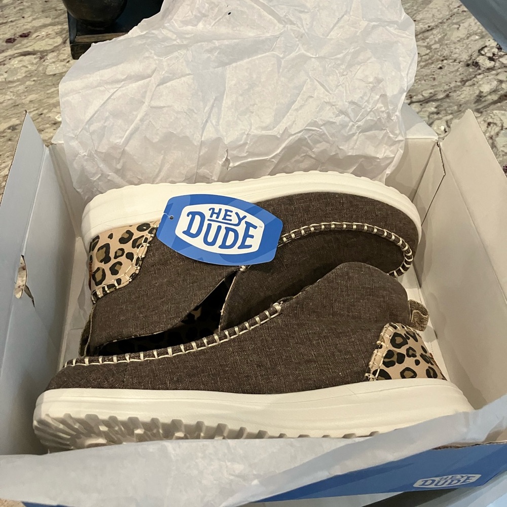 Denny Crafted Leopard Slip-On Shoes